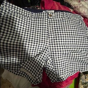Old navy plaid shorts sz18